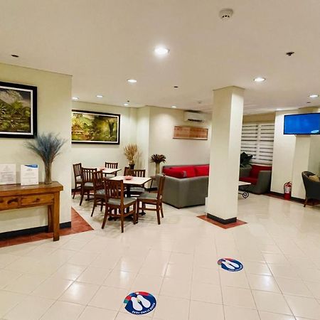 Microtel By Wyndham Tarlac Bagian luar foto