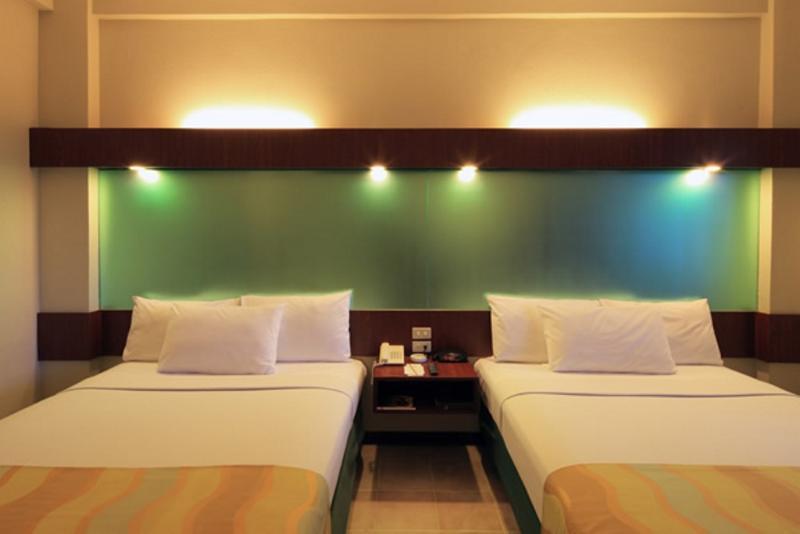Microtel By Wyndham Tarlac Bagian luar foto
